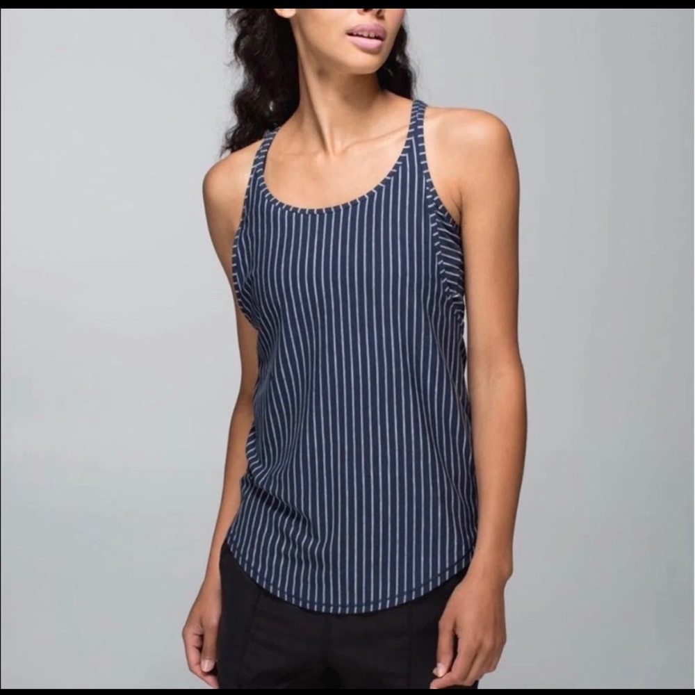 ***SOLD****Lululemon workout tank